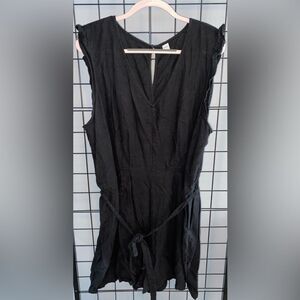 Old Navy plus size black romper with tie waist
